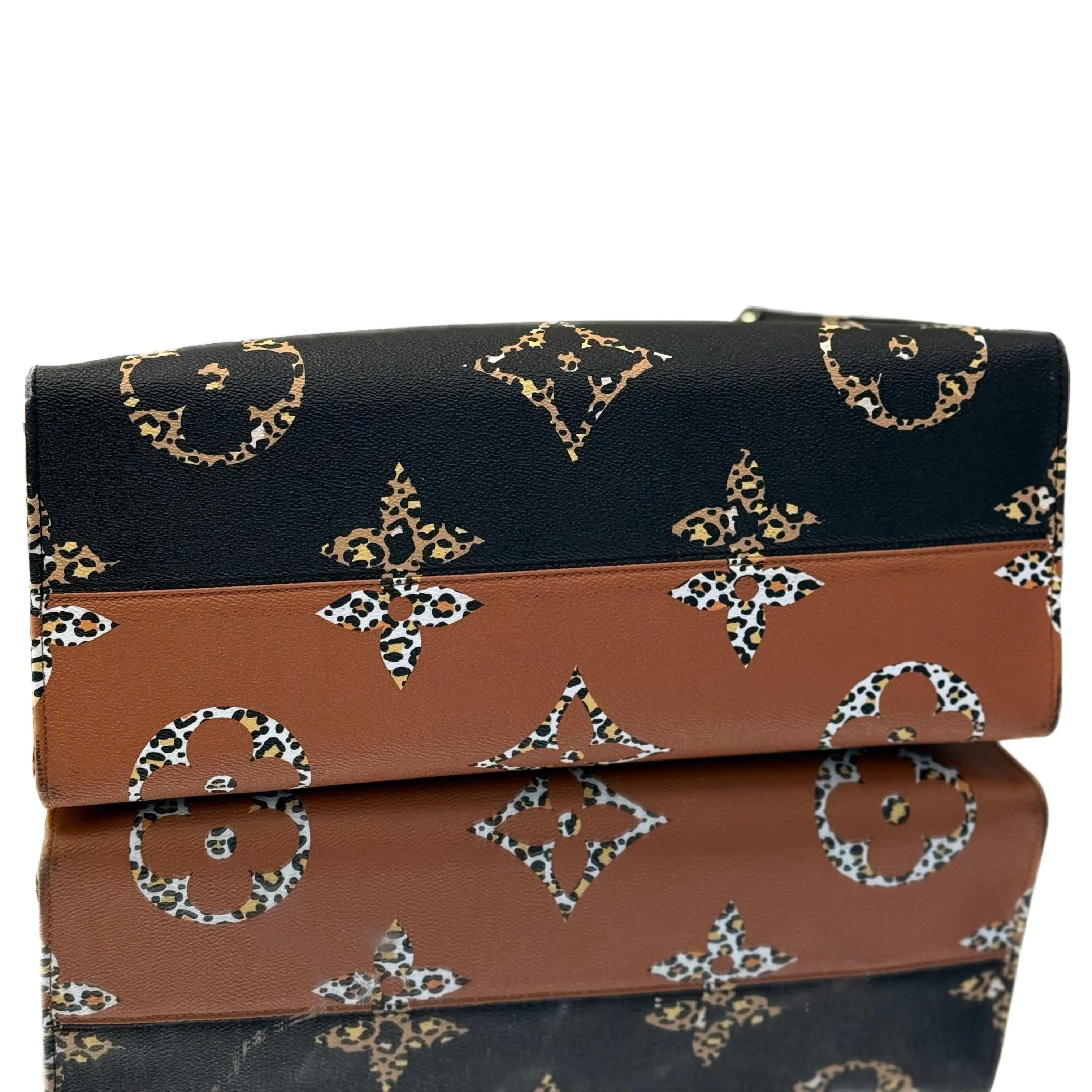 Louis Vuitton Jungle Monogram Giant OnTheGo Tote MM