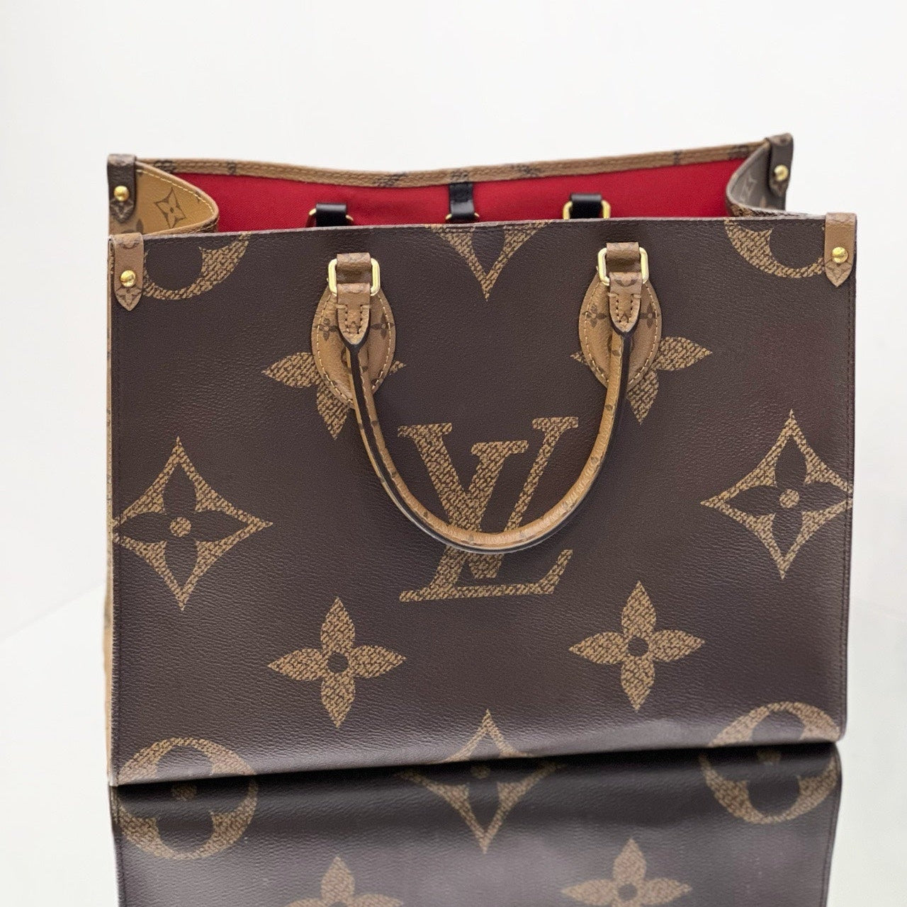 Louis Vuitton OnTheGo MM – Monogram Giant Canvas Tote with Red Interior