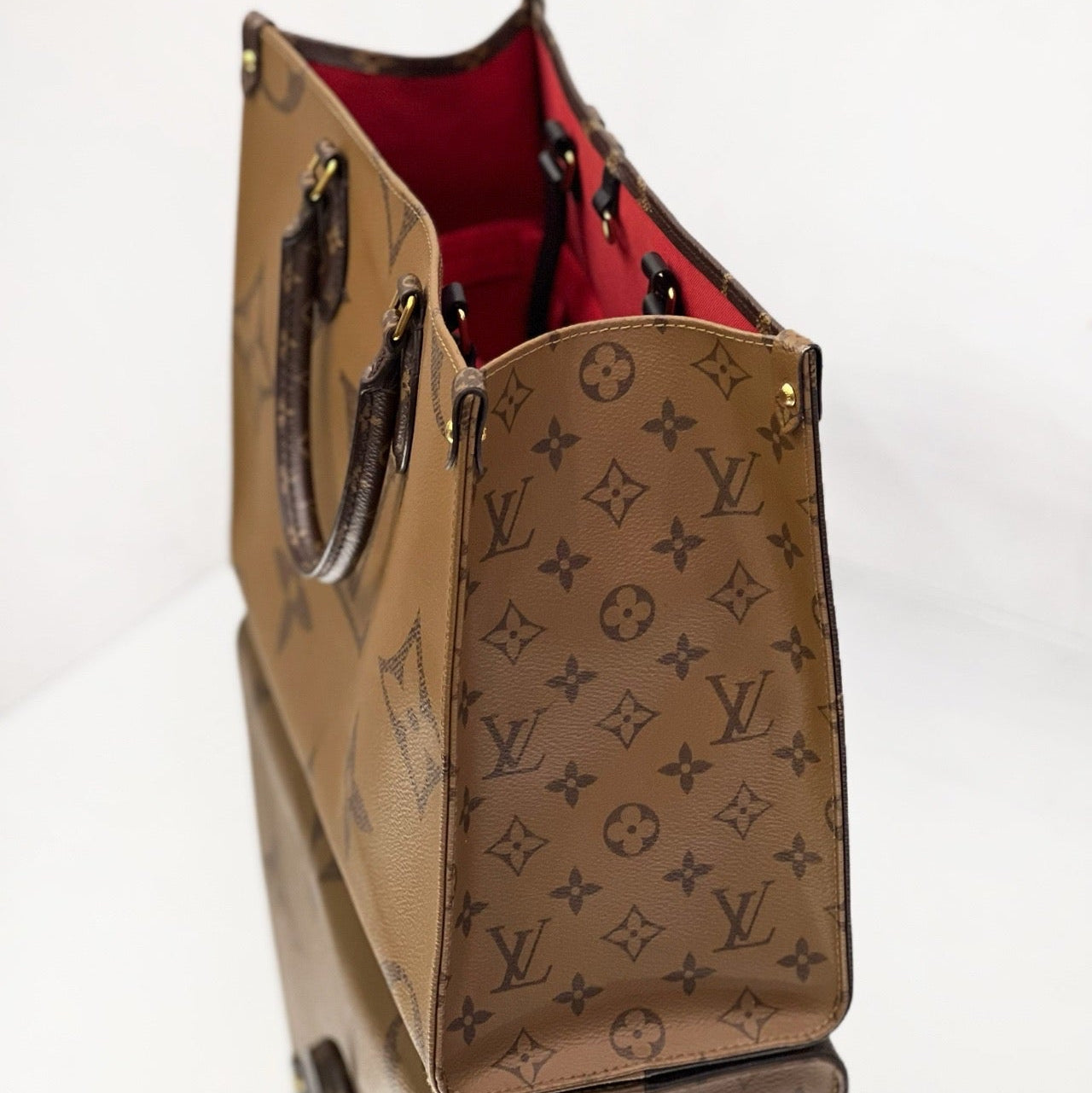 Louis Vuitton OnTheGo MM – Monogram Giant Canvas Tote with Red Interior