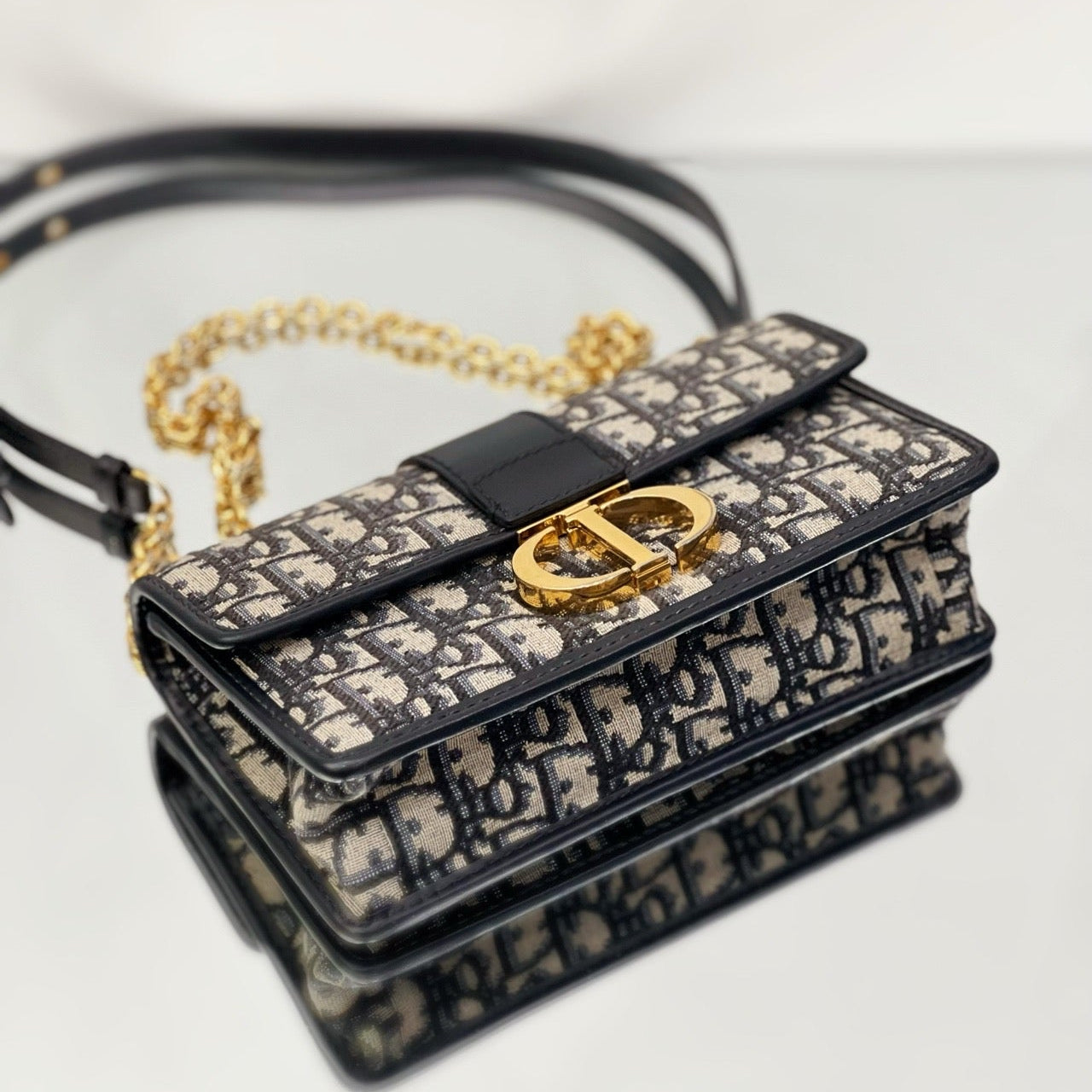 Dior 30 Montaigne Avenue Bag in Blue Dior Oblique Jacquard with Gold-Tone Hardware