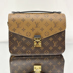 Louis Vuitton Pochette Métis in Monogram Reverse