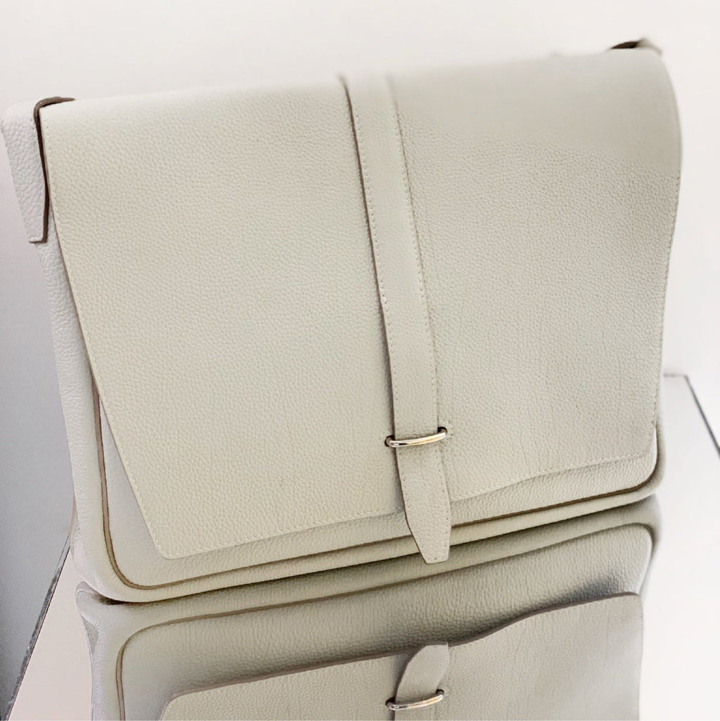 Hermès Steve Light Messenger Bag - Togo/Clemence Leather - Off-White