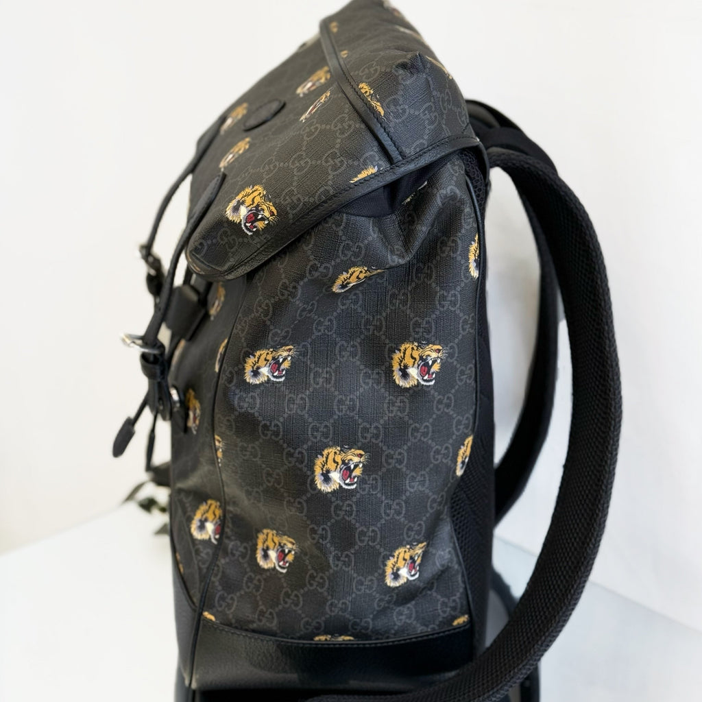 Gucci GG Supreme Tiger Head Print Backpack