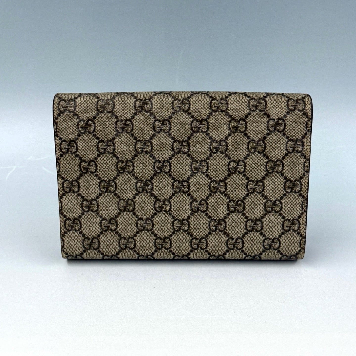 Gucci Dionysus GG Supreme Wallet on Chain – Beige Canvas with Antique Silver-Tone Tiger Head Closure