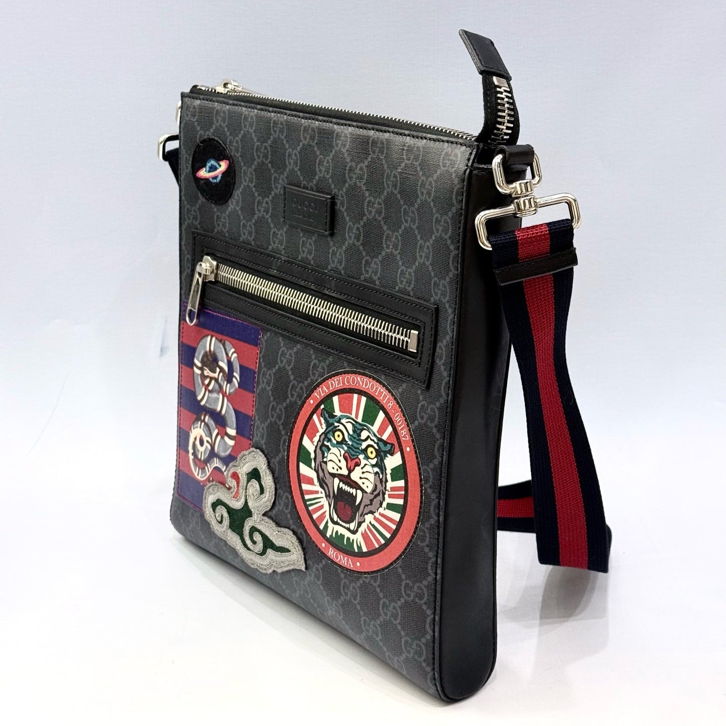 Gucci Night Courrier GG Supreme Messenger Bag – Black/Grey Canvas with Multi-Patch Embroidery