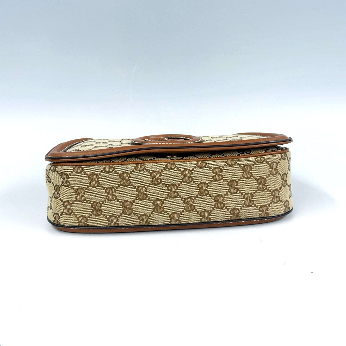 Product Title Gucci Blondie Medium Shoulder Bag – GG Supreme Canvas with Brown Leather Trim and Circular Interlocking G