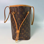 Louis Vuitton Neverfull MM – Iconic Monogram Canvas with Cerise Red Interior and Removable Pouch