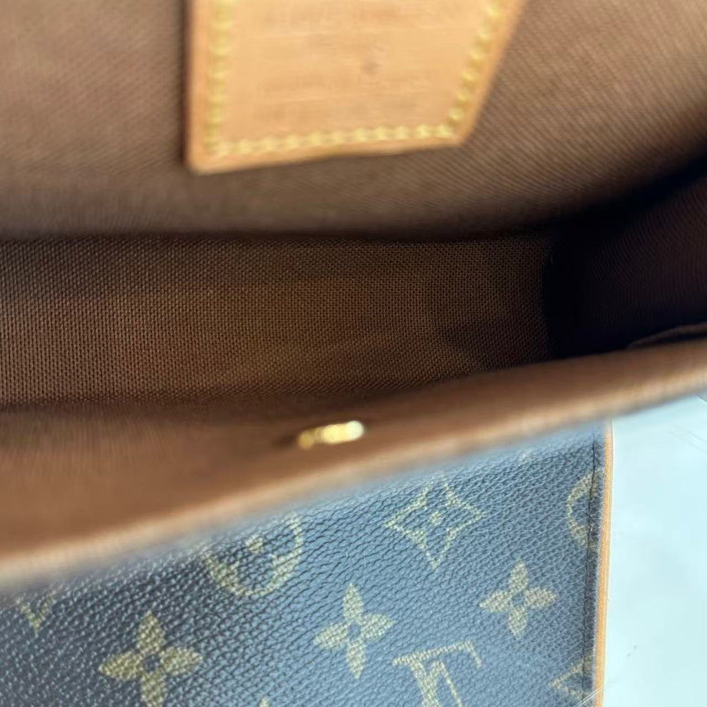 Louis Vuitton Monogram Canvas Pochette Florentine Bag