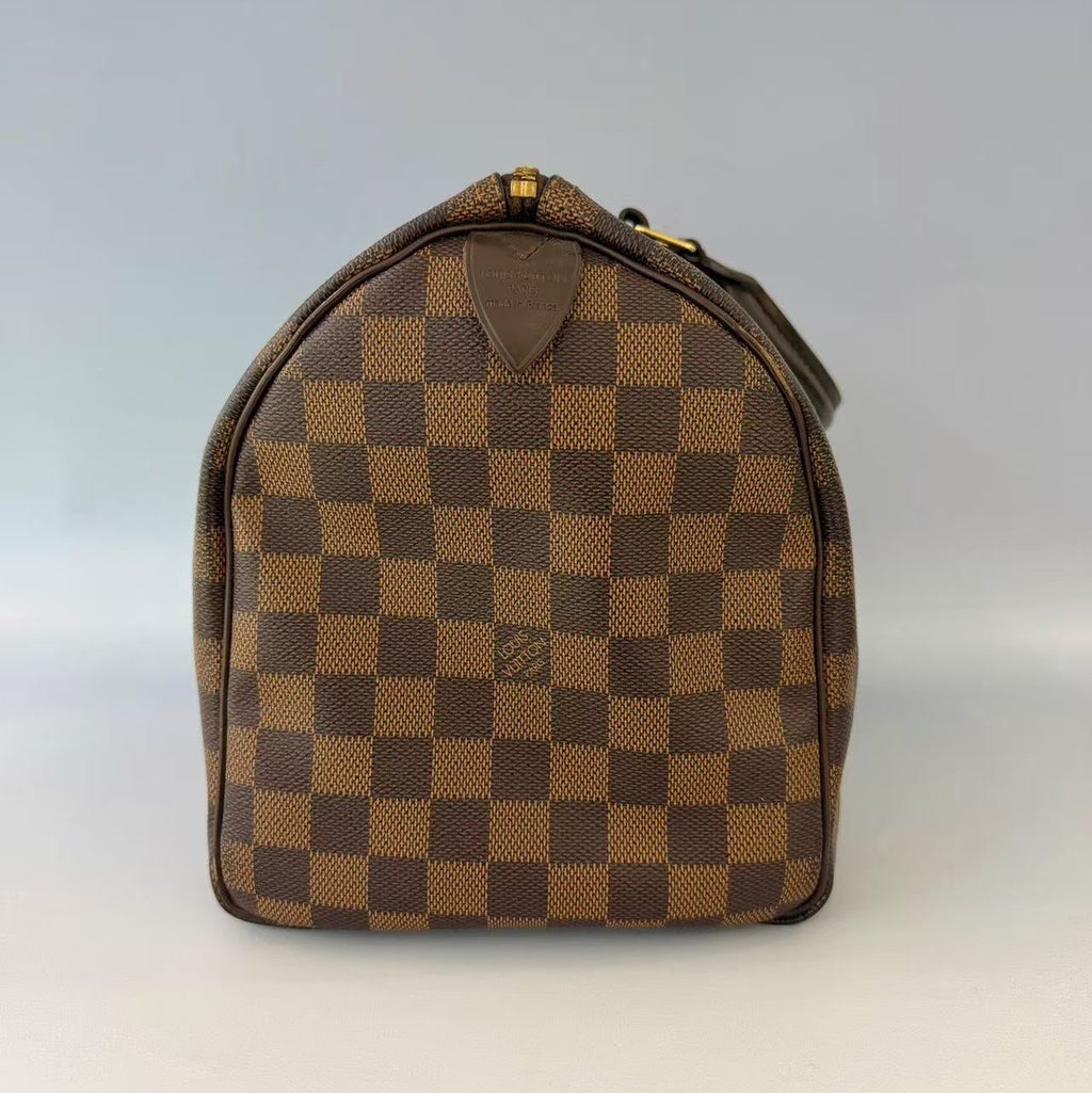 Louis Vuitton Speedy 30 in Damier Ebène Canvas