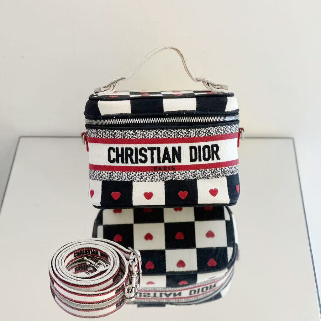 Christian Dior Diortravel Small Vanity Case – Dioramour Valentine's Day Edition