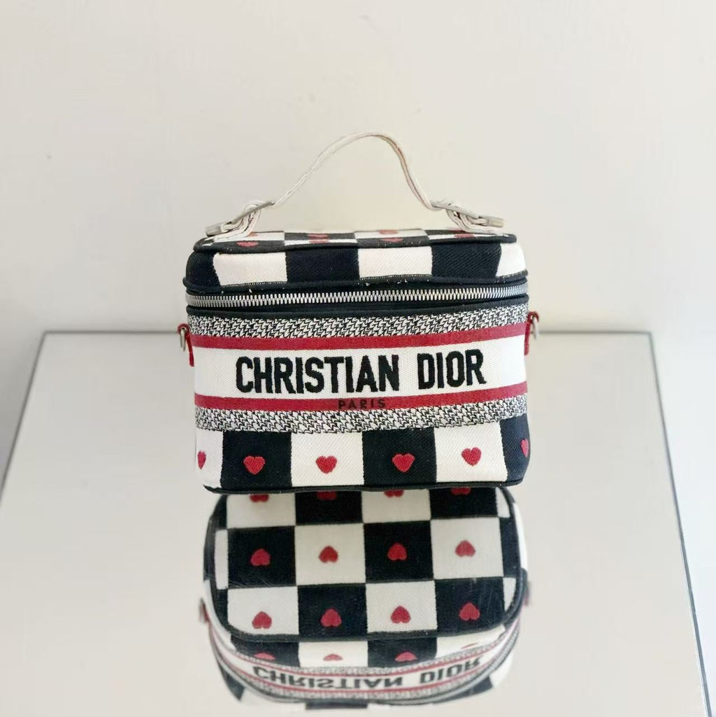 Christian Dior Diortravel Small Vanity Case – Dioramour Valentine's Day Edition