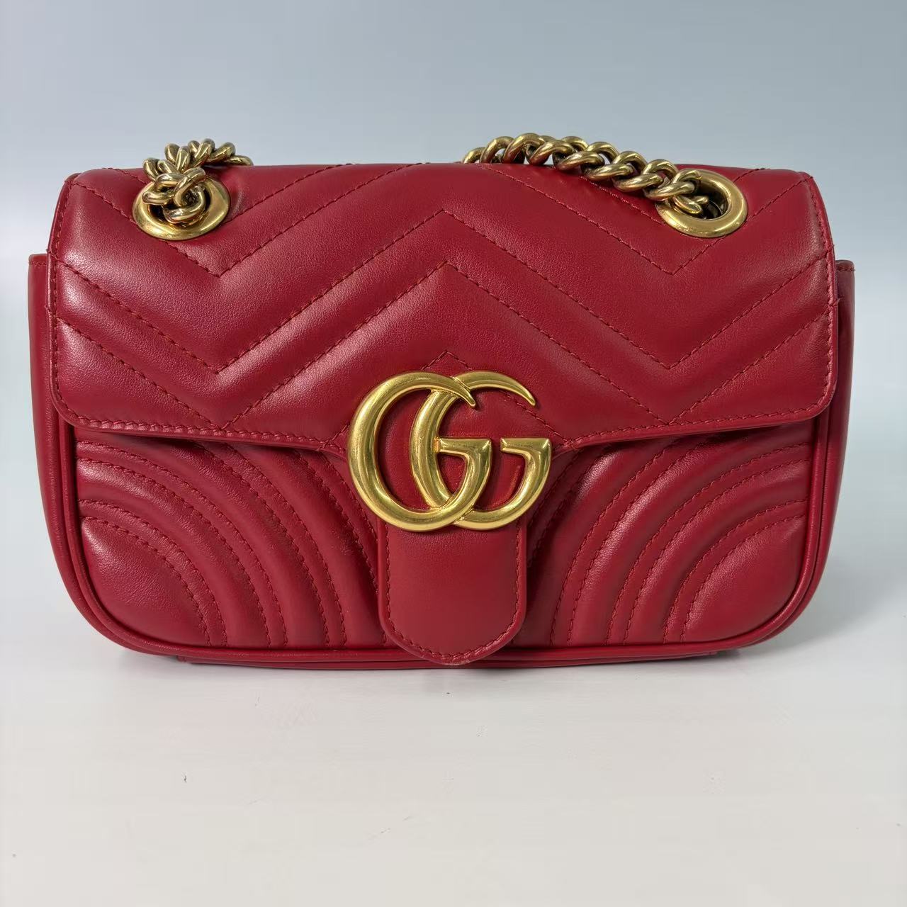 Gucci GG Marmont Small Matelassé Shoulder Bag in Red Leather