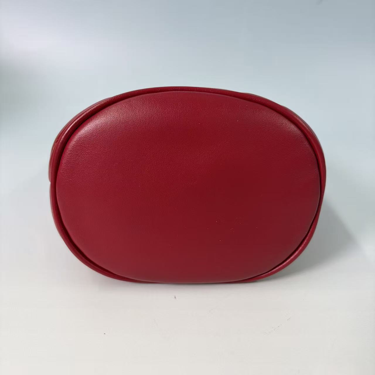 Gucci GG Marmont Mini Matelassé Bucket Bag in Red Leather