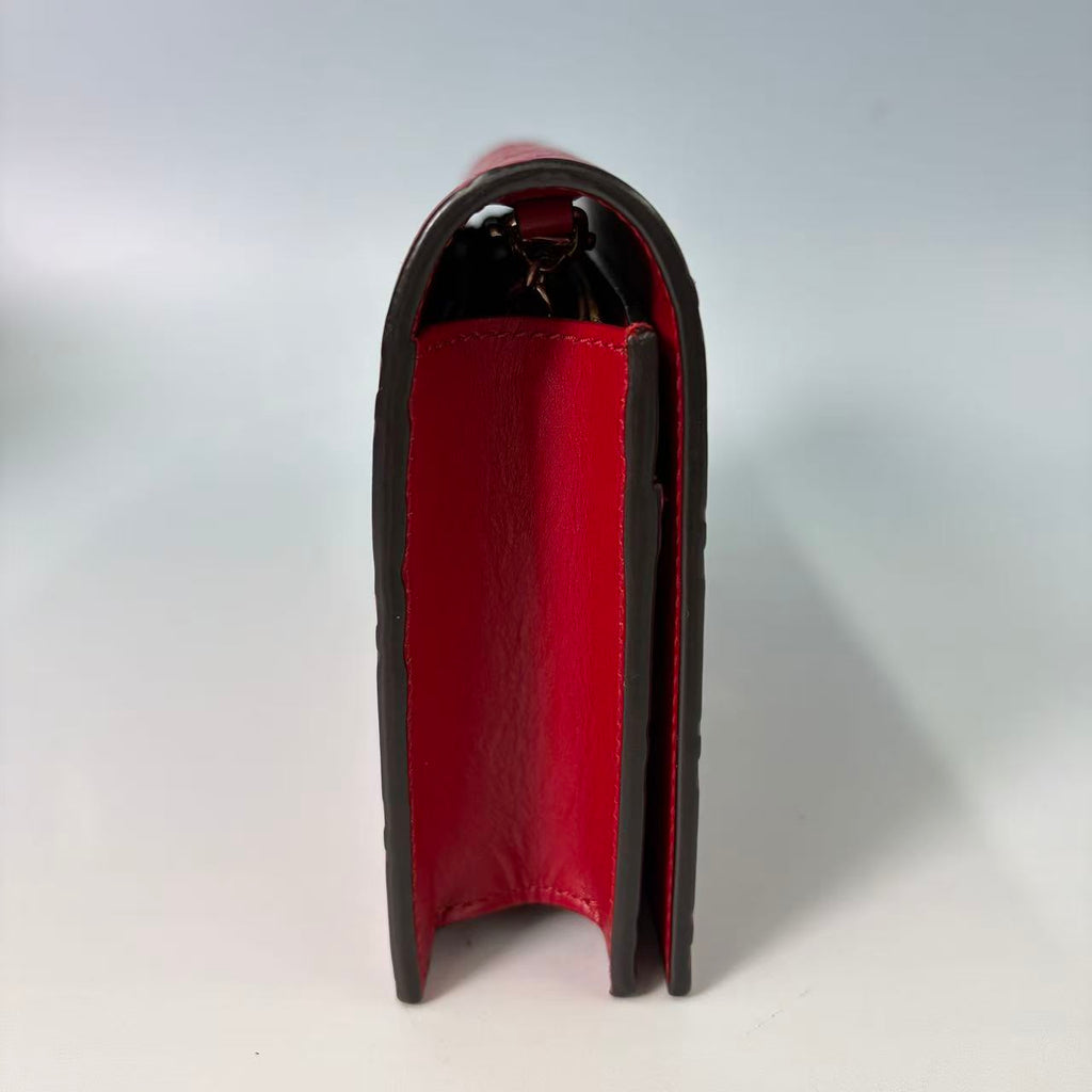 Gucci Signature (Guccissima) Leather Bow Chain Wallet in Red