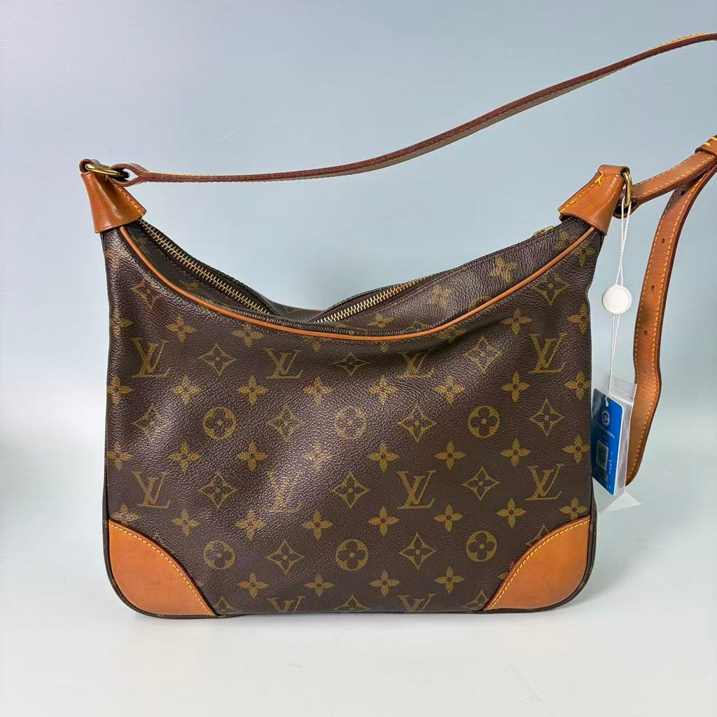 Louis Vuitton Boulogne 30 in Monogram Canvas