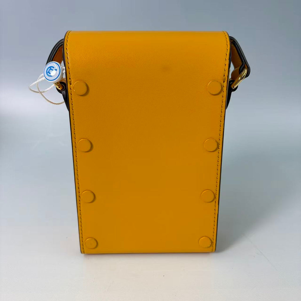 Gucci Horsebit 1955 Mini Shoulder Bag in Yellow Leather