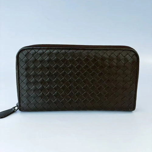 Pre-Owned - Bottega Veneta Maxi Intrecciato Cassette Zip Around Wallet Black Authentic Luxury by LUXE LINK