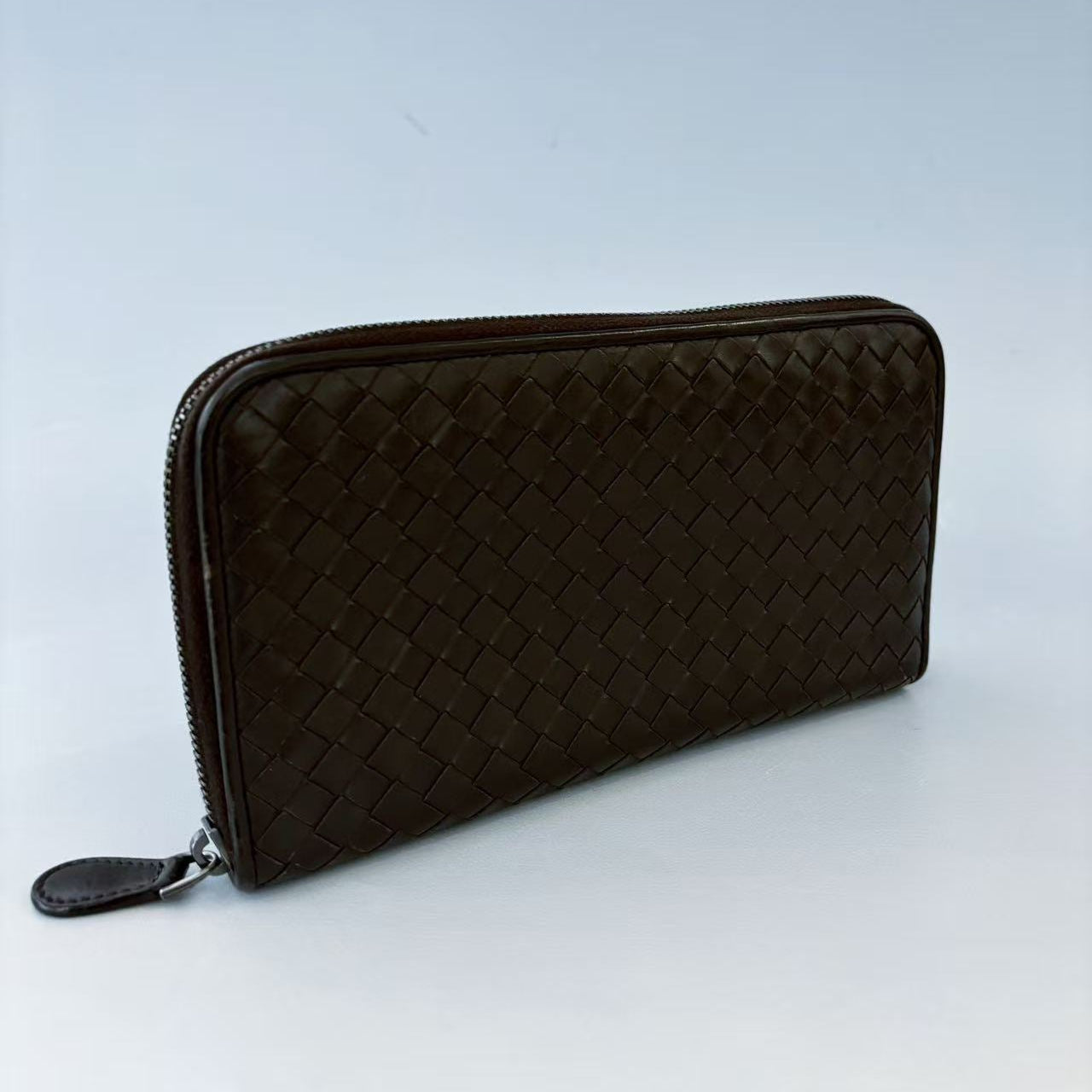 Bottega Veneta Maxi Intrecciato Cassette Zip Around Wallet Black