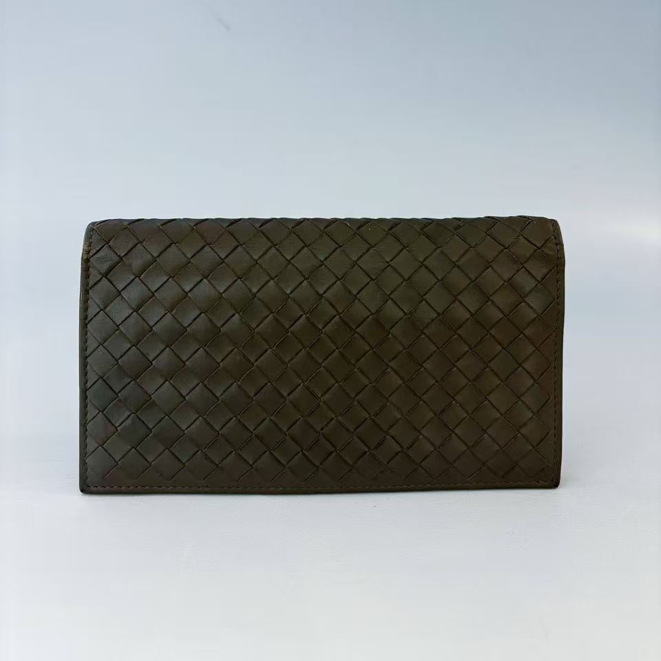 Bottega Veneta Intrecciato Leather Wallet on Chain Grays