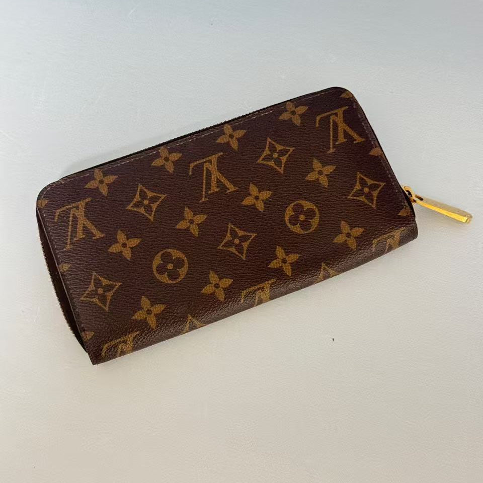 Louis Vuitton Monogram Zippy Wallet (2011 Christmas Animation Hot Air Balloon Limited Edition)