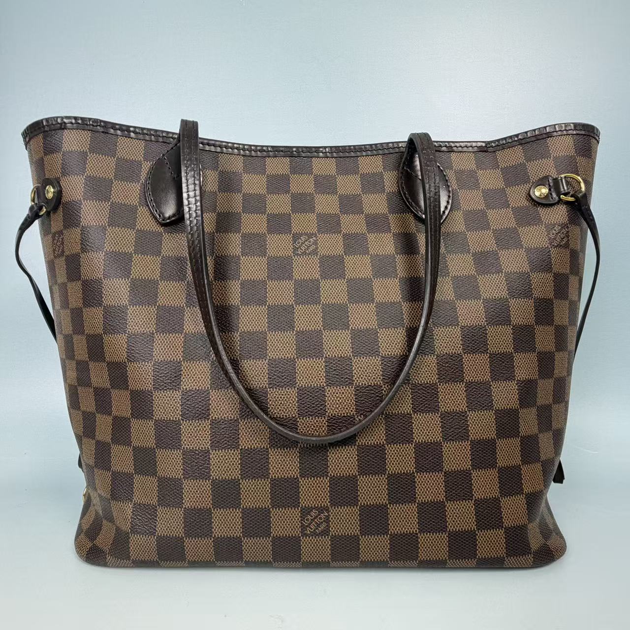 Louis Vuitton Neverfull MM Medium Tote Bag in Damier Ebene Canvas