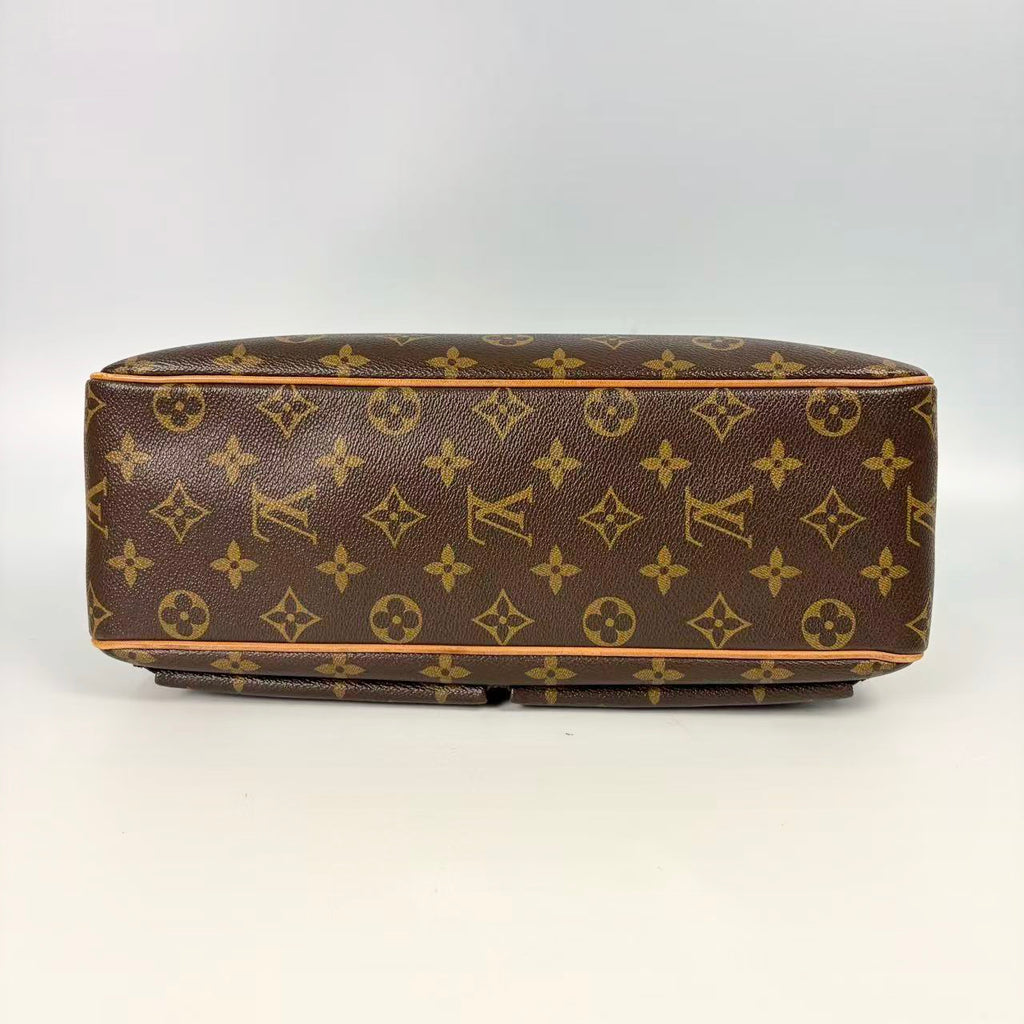 Louis Vuitton Viva Cite MM Shoulder Bag in Monogram Canvas