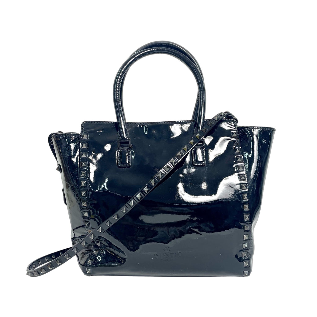 Valentino Garavani Rockstud Patent Leather Tote Bag in Black