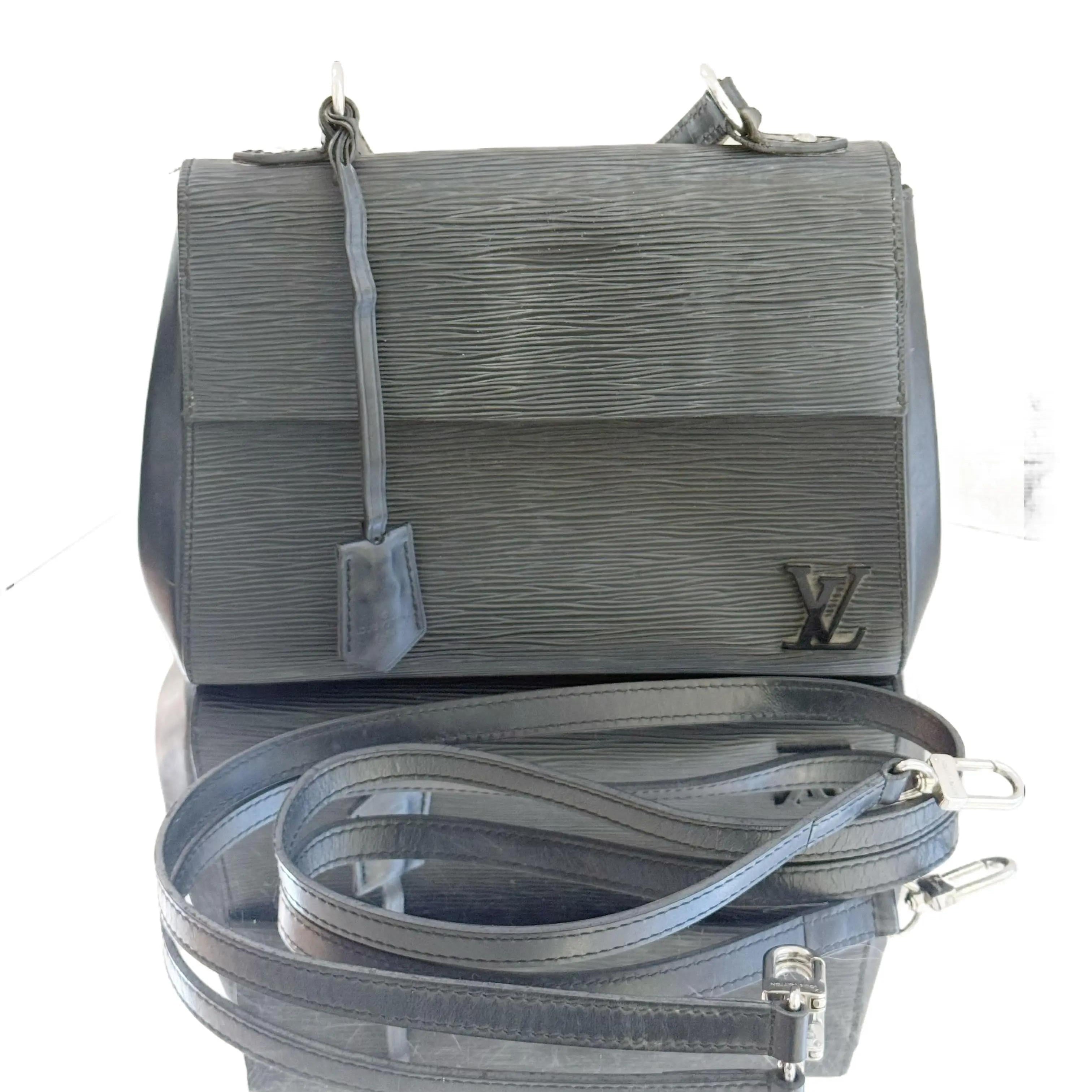 Louis Vuitton Cluny crossbody bag