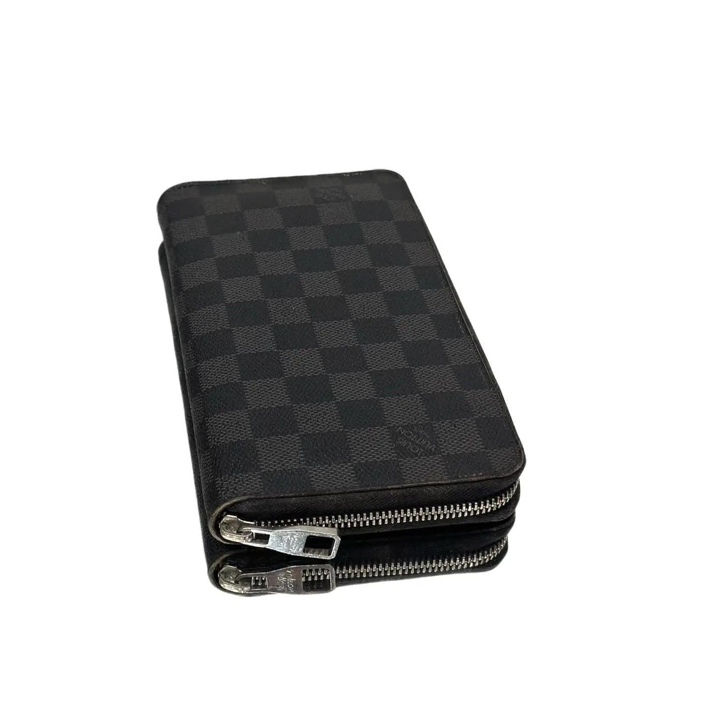 LOUIS VUITTON Zippy Wallet Vertical Damier Graphite Wallet