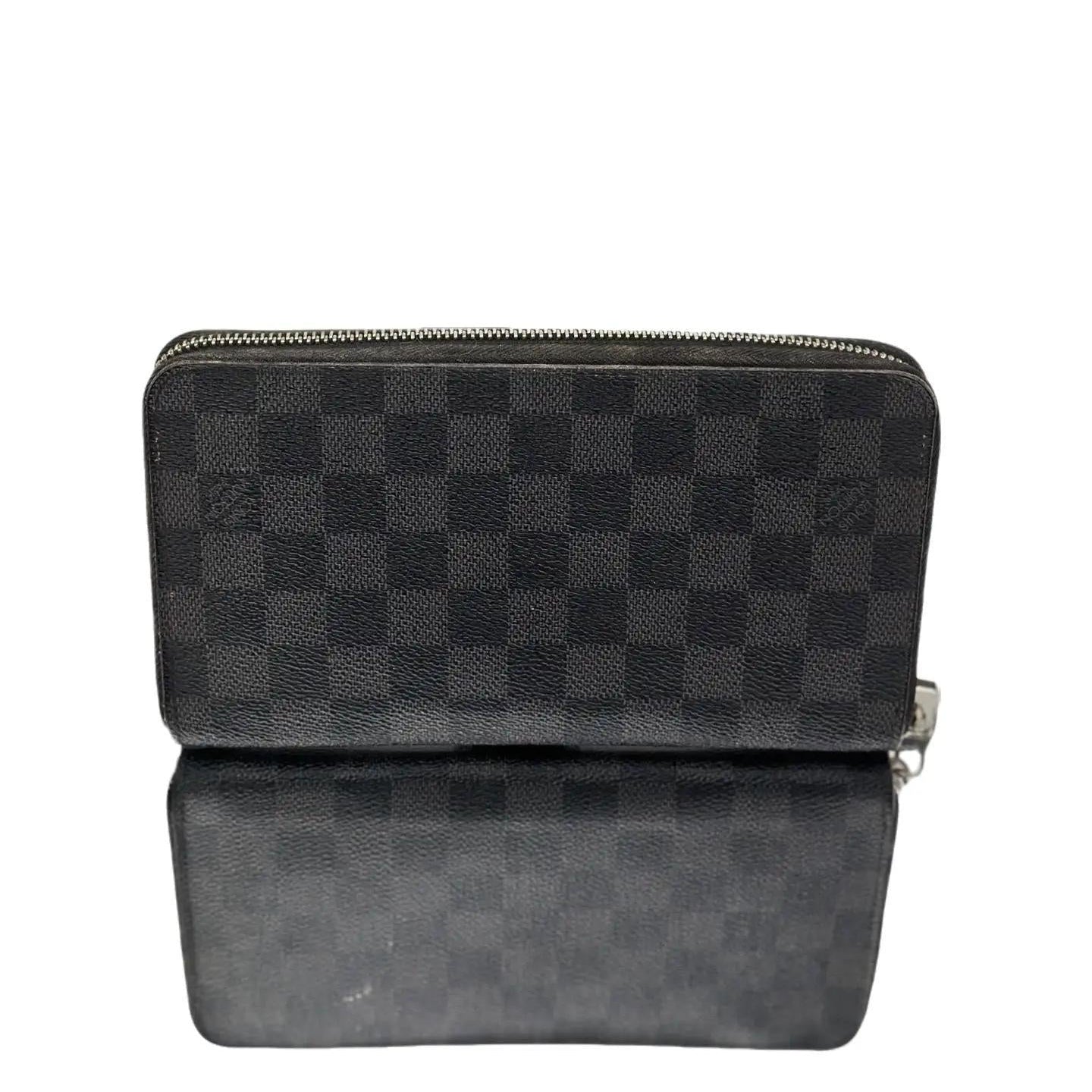 LOUIS VUITTON Zippy Wallet Vertical Damier Graphite Wallet