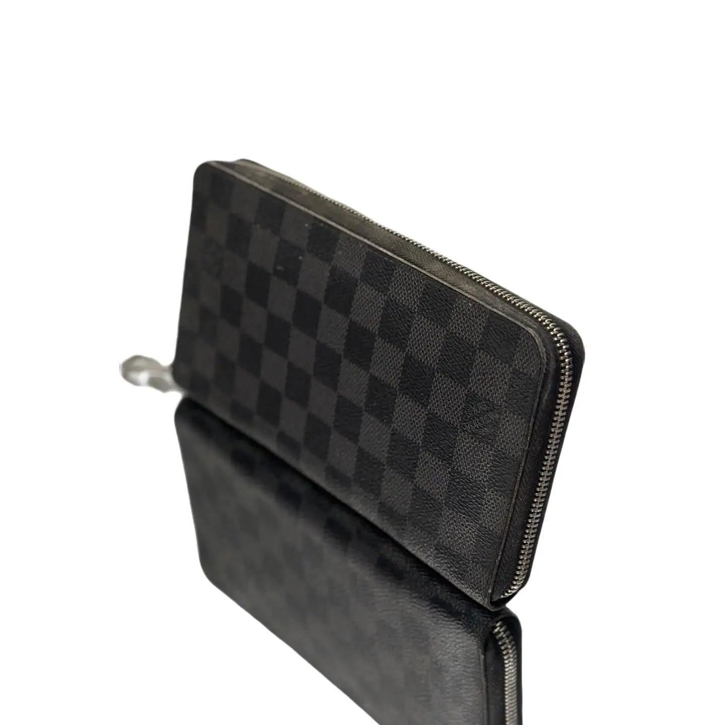 LOUIS VUITTON Zippy Wallet Vertical Damier Graphite Wallet