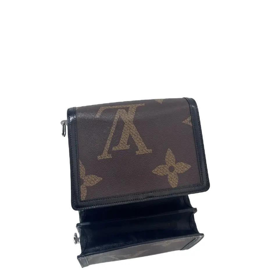 Louis Vuitton Dauphine Crossbody MM Black Leather